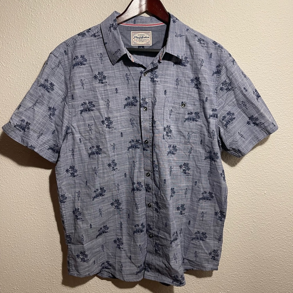 Men’s casual button down